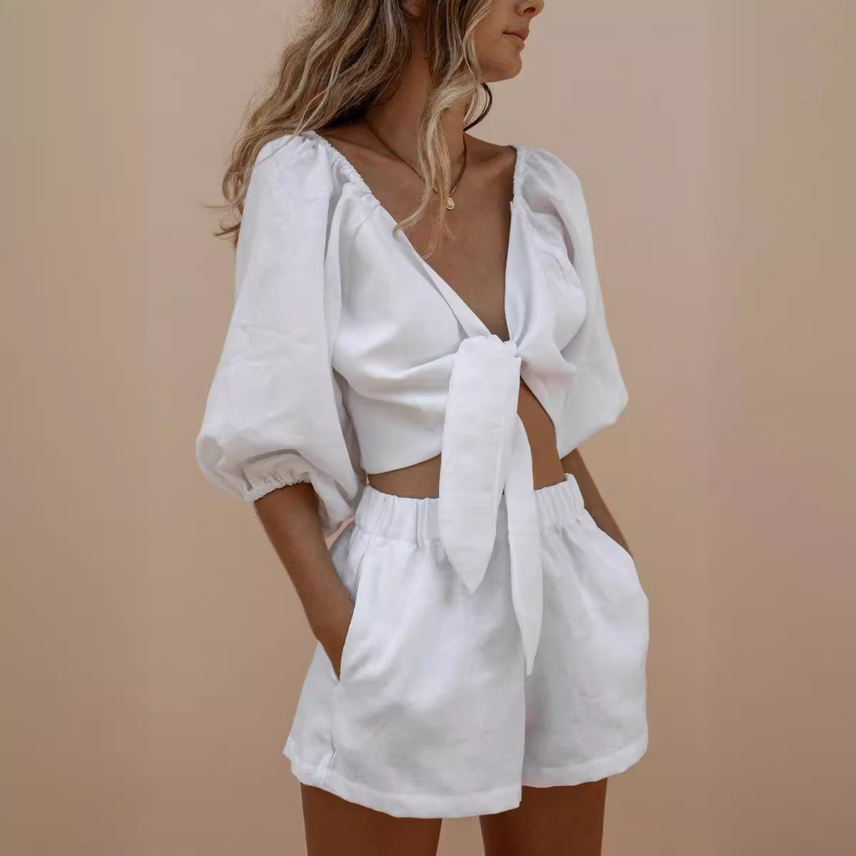 Monochrome Suit Set - Puff Sleeve celana pendek renda setelan