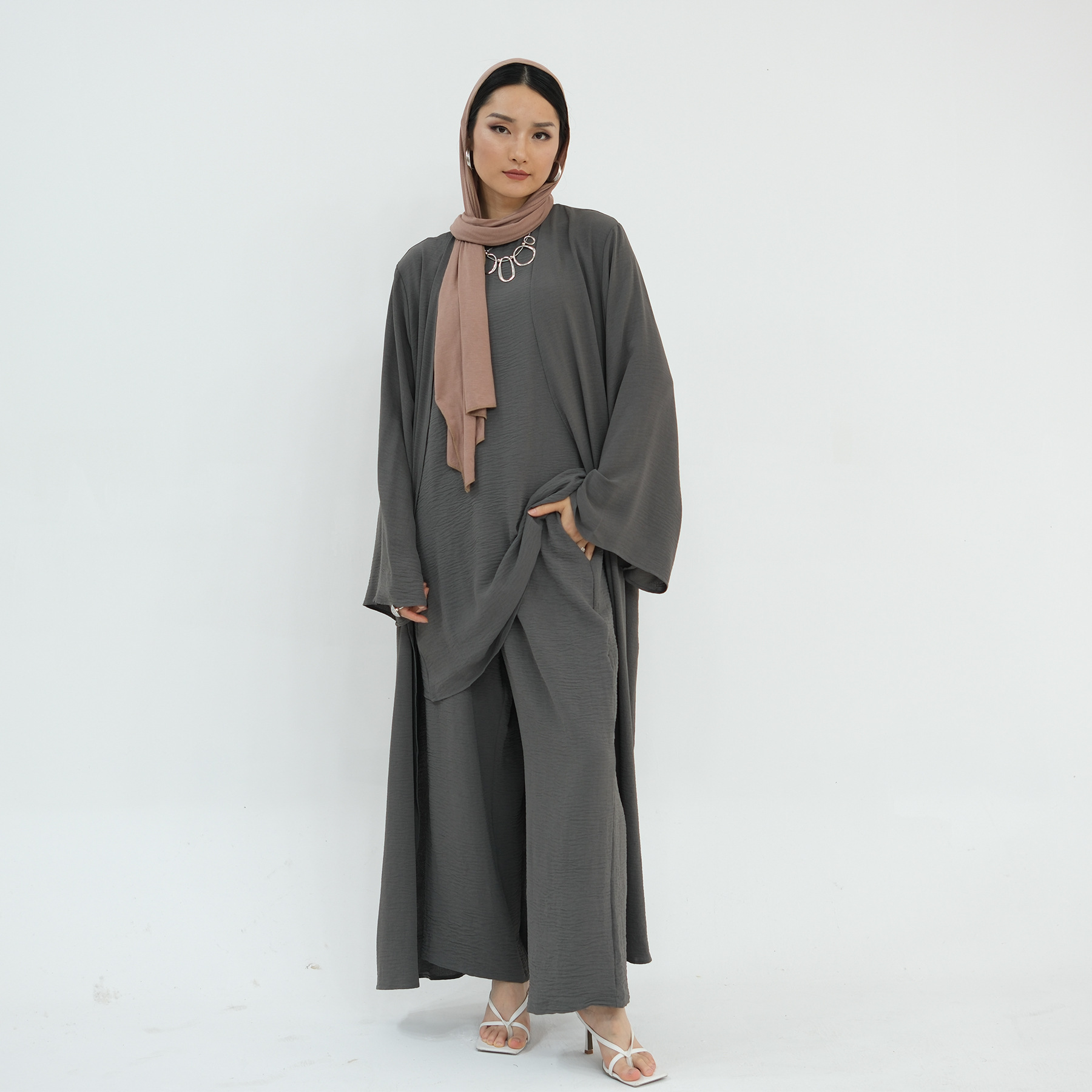 Setelan Jas Tiga Potong Premiu - Monochrome Suit Set ulasan dan harga